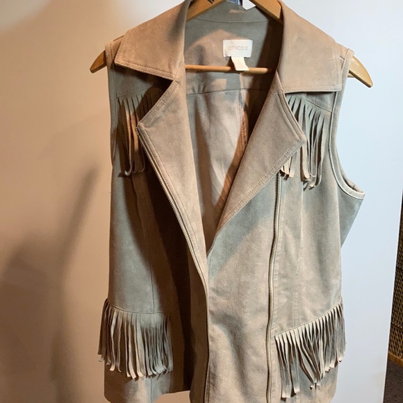 MAKE AN OFFER Chico’s Size 1 or M/8 with front & back fringe - Picture 3 of 6
